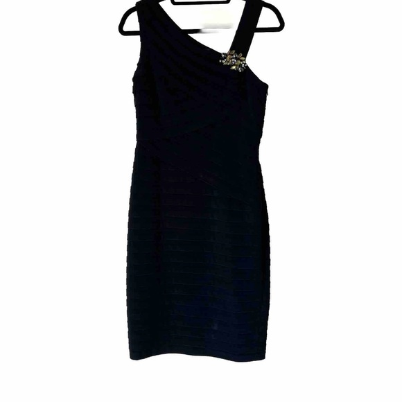 XSCAPE Bodycon Jeweled Bandage Style Pleated Cocktail Dress LBD Black size 10 - Picture 1 of 9